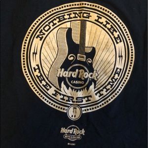 🖤hard rock crop top🖤